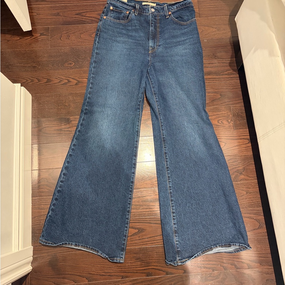 Levi's Women's Dark Blue Wide-Leg Flare Jeans